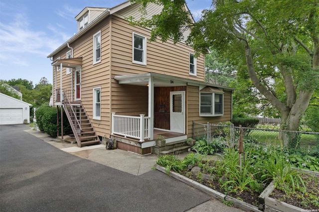 24 Kellogg Street, Oyster Bay