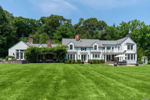 490 Duck Pond Road, Locust Valley
