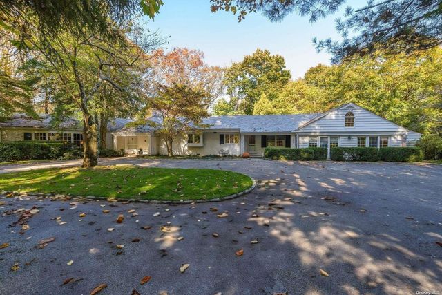 4 Laurel Lane, Locust Valley