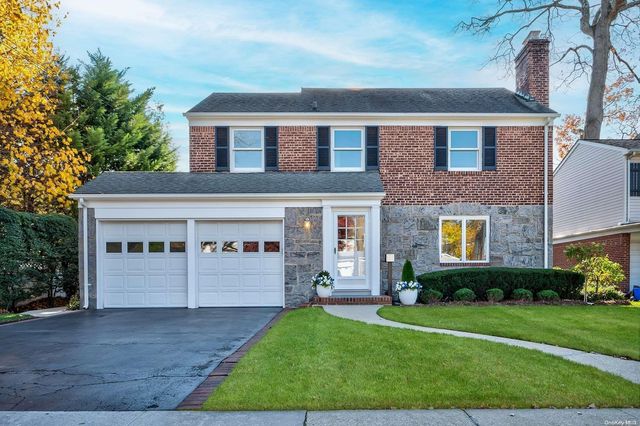 190 Fonda Road, Rockville Centre