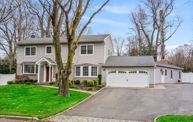 47 Viola Drive, Glen Cove