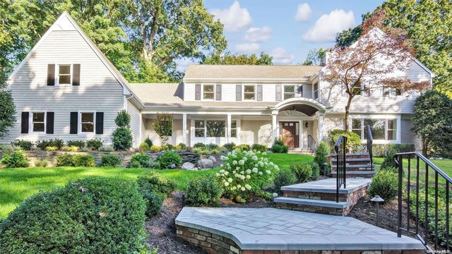 77 Linden Lane, Upper Brookville