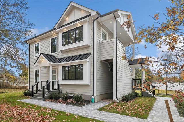 5 Edgewater Avenue # 2, Smithtown