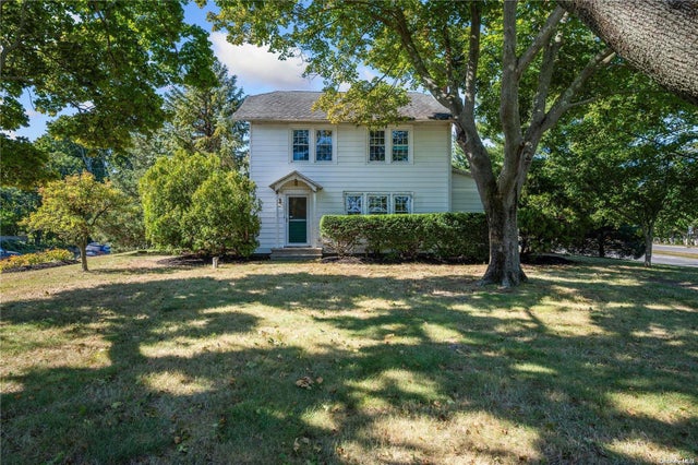 645 Hamilton Avenue, Mattituck