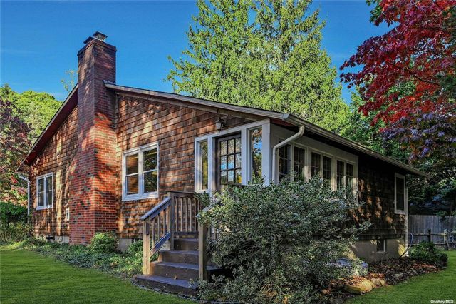 505 Holbrook Lane, Mattituck