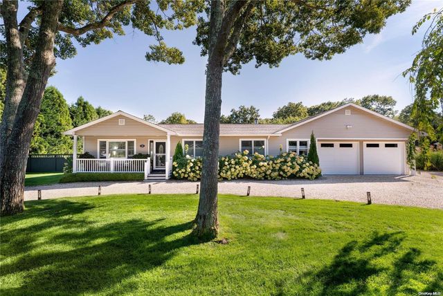60 Lynncliff Road, Hampton Bays