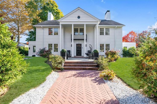 28 Nassau Drive, Great Neck