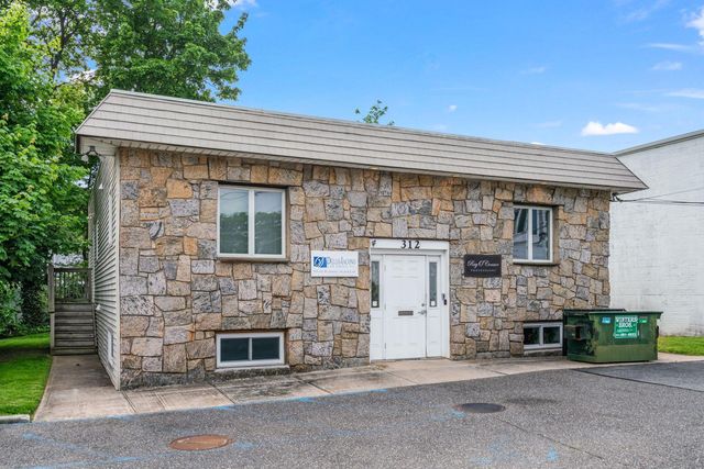 312 Larkfield Road # 1st Floor, East Northport