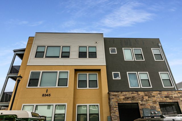8345 S Iris Lumi Ln I-304, Midvale