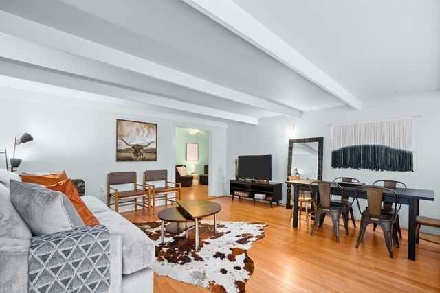 1406 Summit Street, Austin