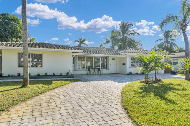 1340 Se 4th Ct, Deerfield Beach