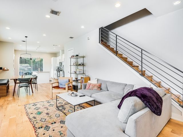 1211 Cometa Street B, Austin