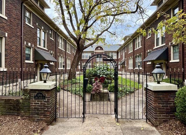1711 18th Ave S A2, Nashville