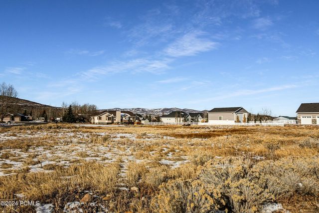 597 Spruce Way, Francis