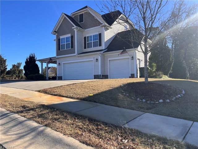 374 W Falcon Court, Clayton
