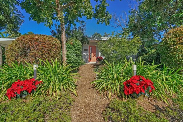 1320 Lake Erie Dr, Lake Worth