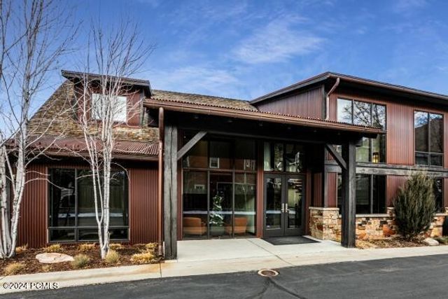 1492 Park Avenue Ave, Park City