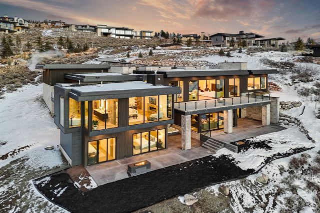 3287 Central Pacific Trl 4, Park City