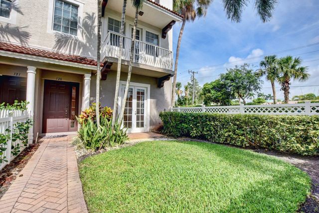 120 Ocean Cay Way, Hypoluxo
