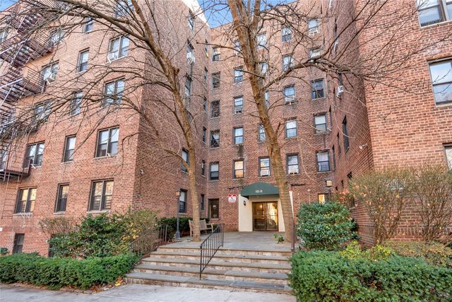 102-18 64 Avenue # 6n, Forest Hills