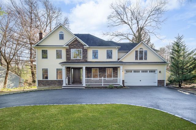 10 Huntington Road, Huntington