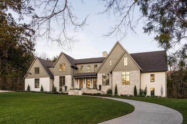 502 Mcclanahan Dr, Brentwood