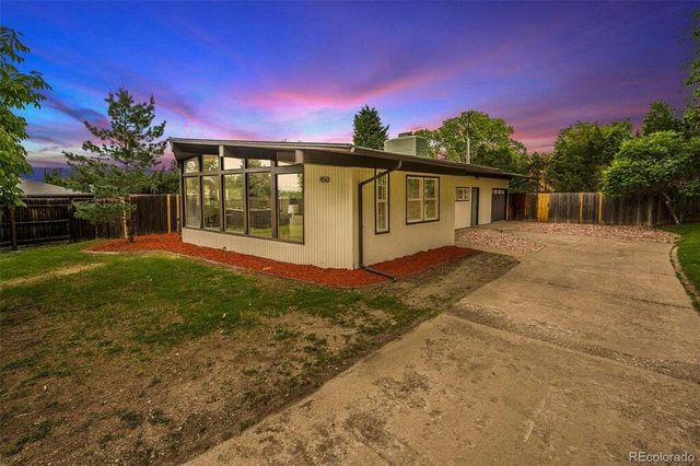450 Yukon Street, Lakewood