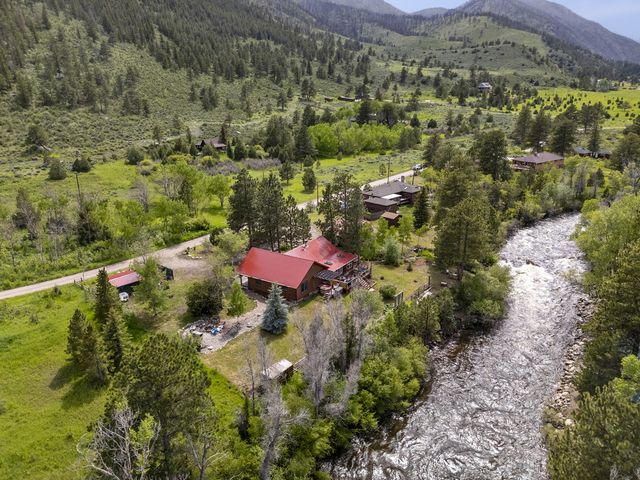 428 Rustic Rd, Bellvue