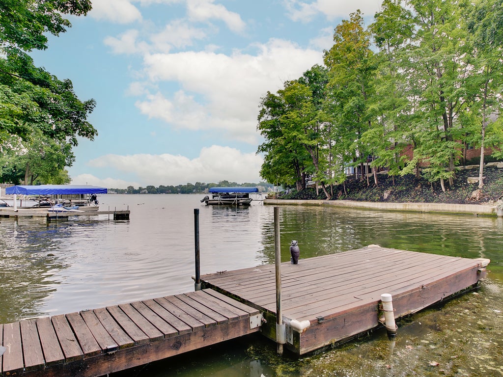 8613 Seaward Ln, Indianapolis