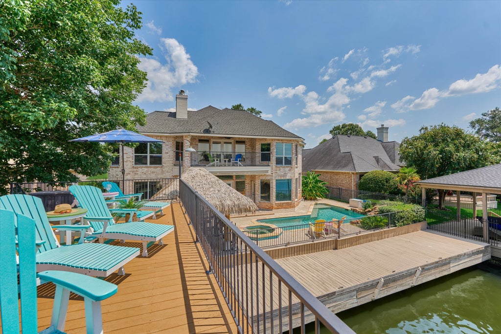 202 Edgemar Rd, Montgomery