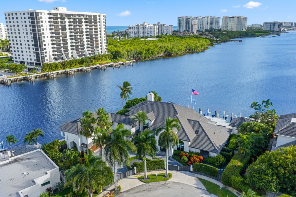 7400 Ne Orchid Bay Dr, Boca Raton