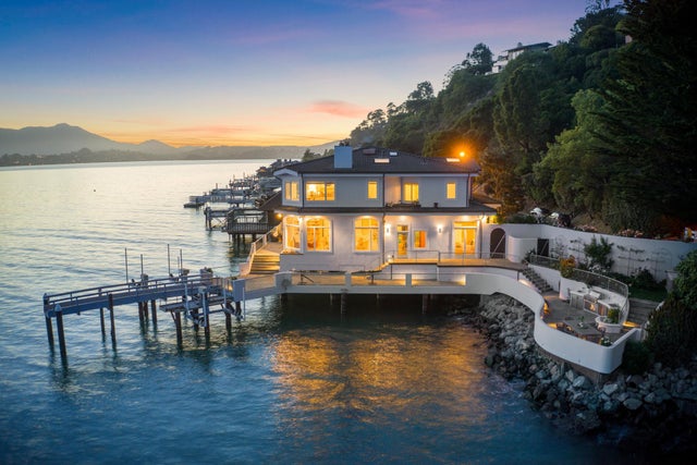 97 W Shore Rd, Belvedere