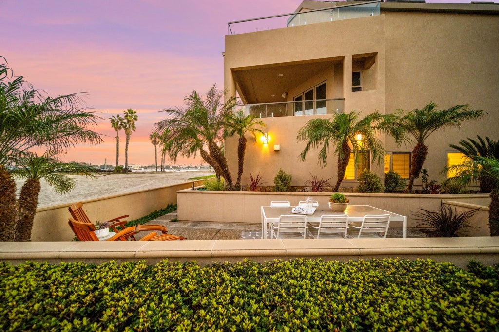 3526 Bayside Walk, Unit 1, San Diego