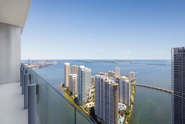 300 Biscayne Blvd Way, Unit 5205w, Miami