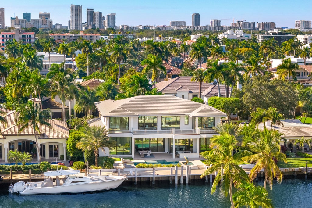 100 Royal Palm Dr, Fort Lauderdale