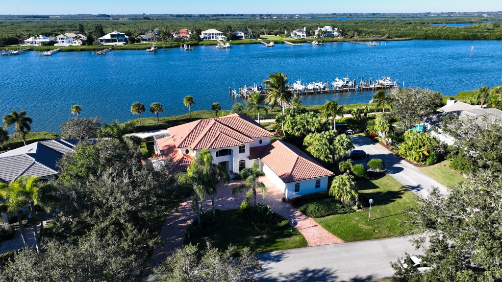 711 Marbrisa River Ln, Vero Beach