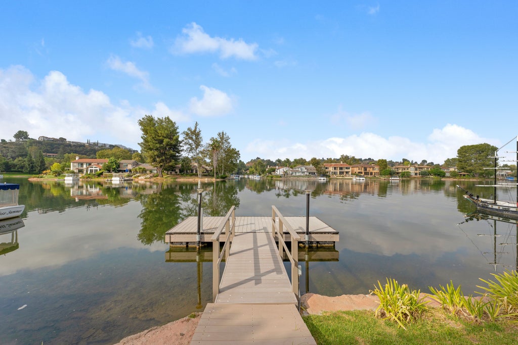 32200 Oakshore Dr, Westlake Village