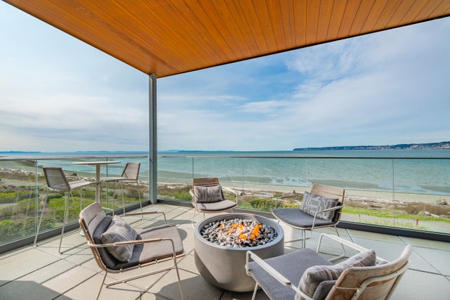 9545 Semiahmoo Pkwy, Unit 201, Blaine