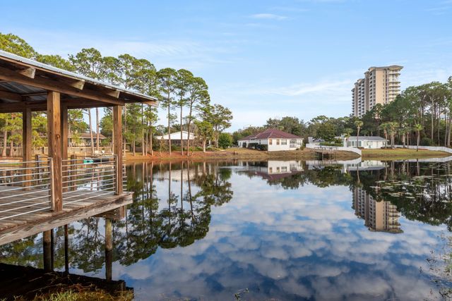 189 N Beach Dr, Miramar Beach