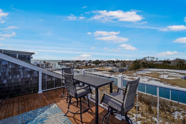 68 Foster Ave, Unit 9, Hampton Bays