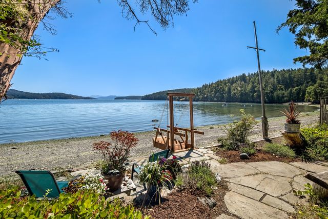 512 Broken Point Rd, Shaw Island
