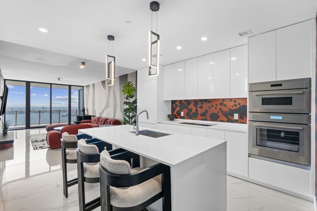 700 Ne 24th St, Unit 5206, Miami