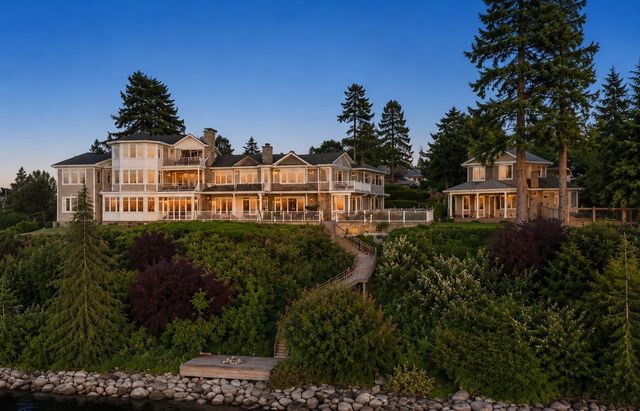 1114 B Ave, Anacortes