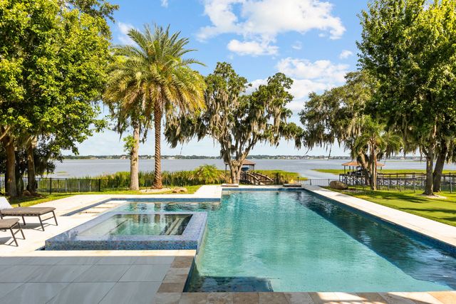 16038 Johns Lake Overlook Dr, Winter Garden