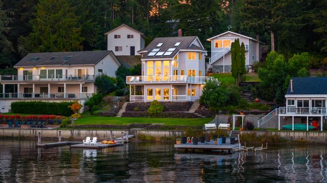 2210 E Mason Lake Dr W, Grapeview