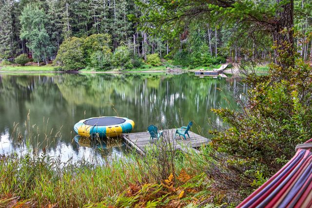 270 E Emerald Lake Dr, Grapeview