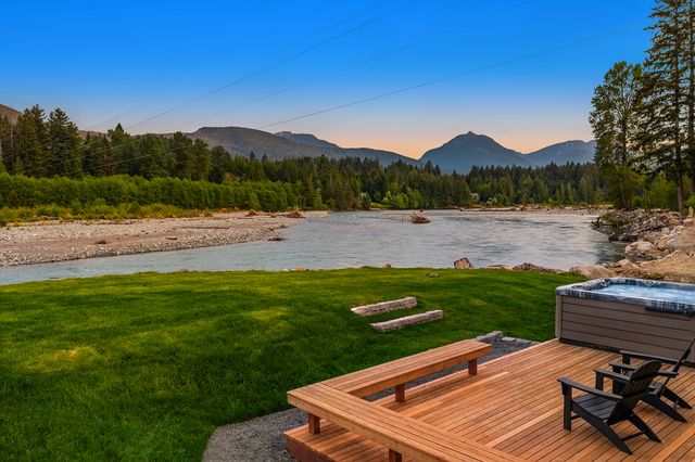 132 Slalom Way, Packwood