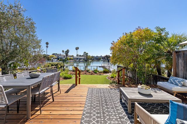 32 Porto Bello Dr, San Rafael