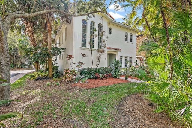 42 Stoney Dr, Palm Beach Gardens