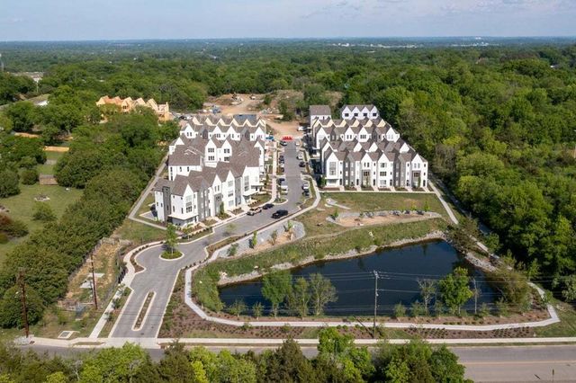 335 E Village Ln, Nashville
